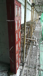 结构加固工程中的关键技术 加大截面、碳纤维加固与粘钢加固的综合应用